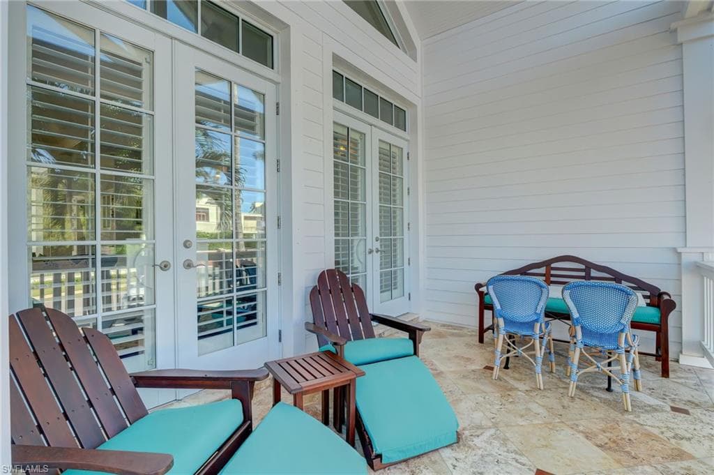 1551 Gulf Shore BLVD S, NAPLES FL 34102-3