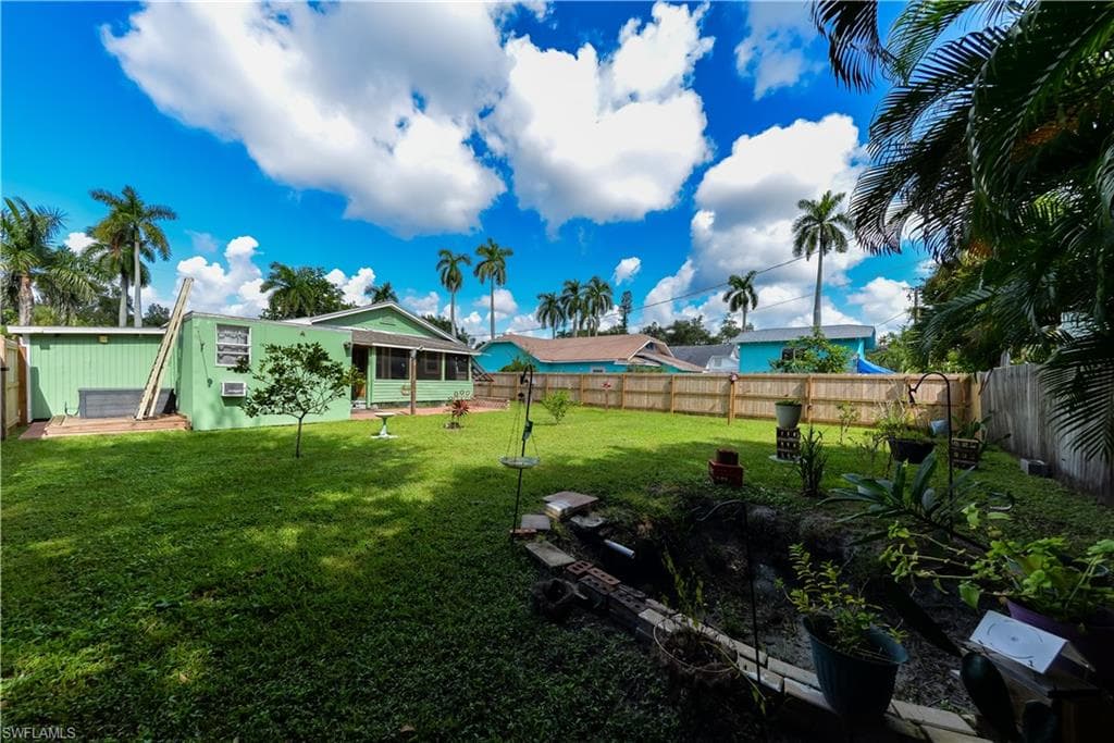 3510 E Riverside DR, FORT MYERS FL 33916-32