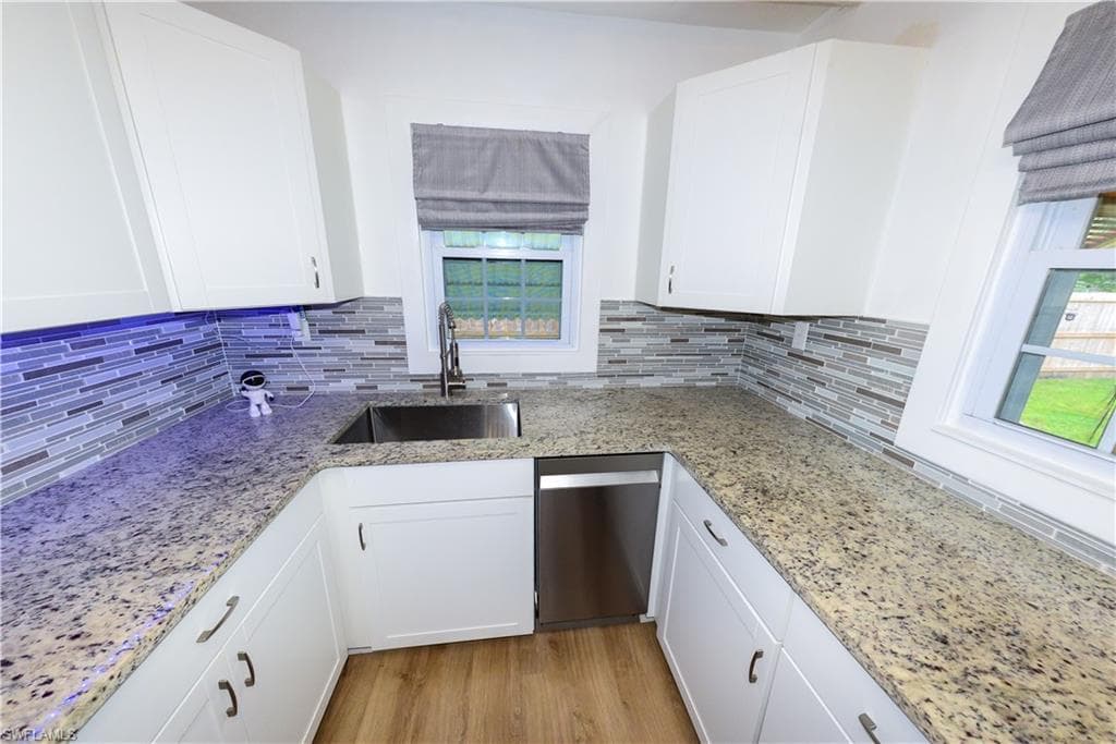 3510 E Riverside DR, FORT MYERS FL 33916-13