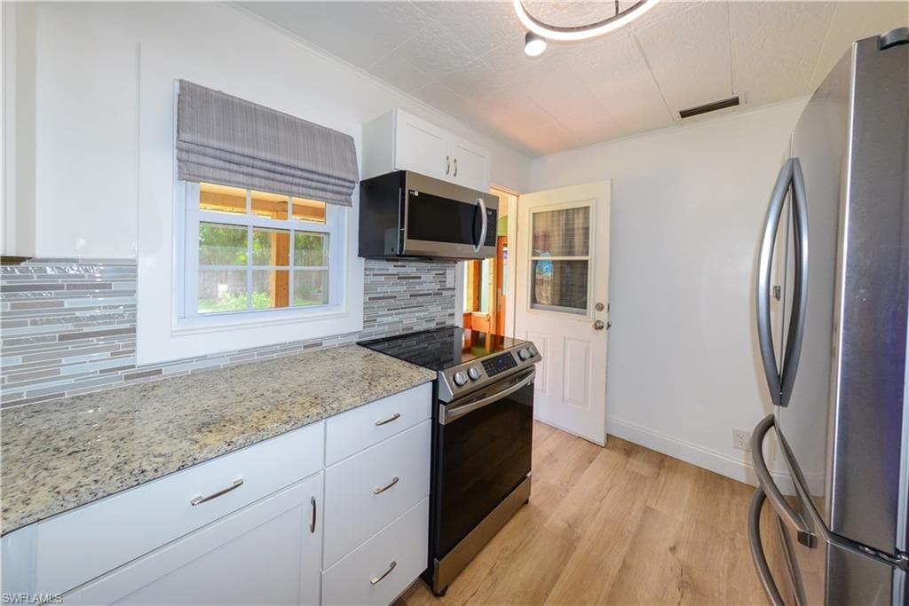 3510 E Riverside DR, FORT MYERS FL 33916-10