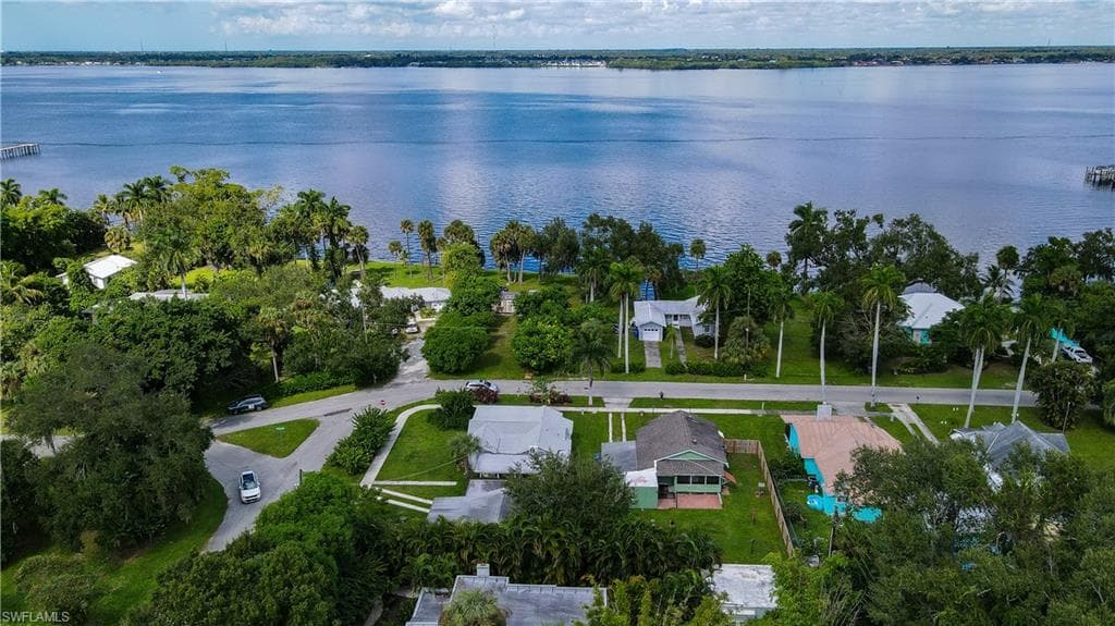 3510 E Riverside DR, FORT MYERS FL 33916-30