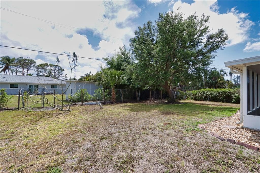 7188 Bucknell DR, FORT MYERS FL 33908-21