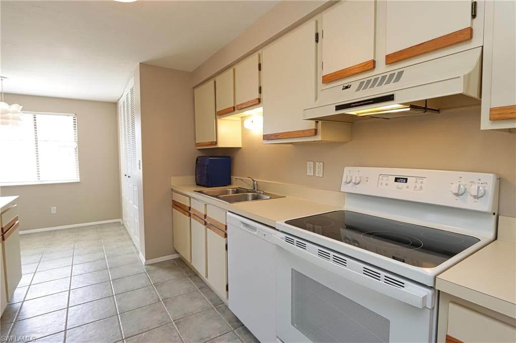 7188 Bucknell DR, FORT MYERS FL 33908-6