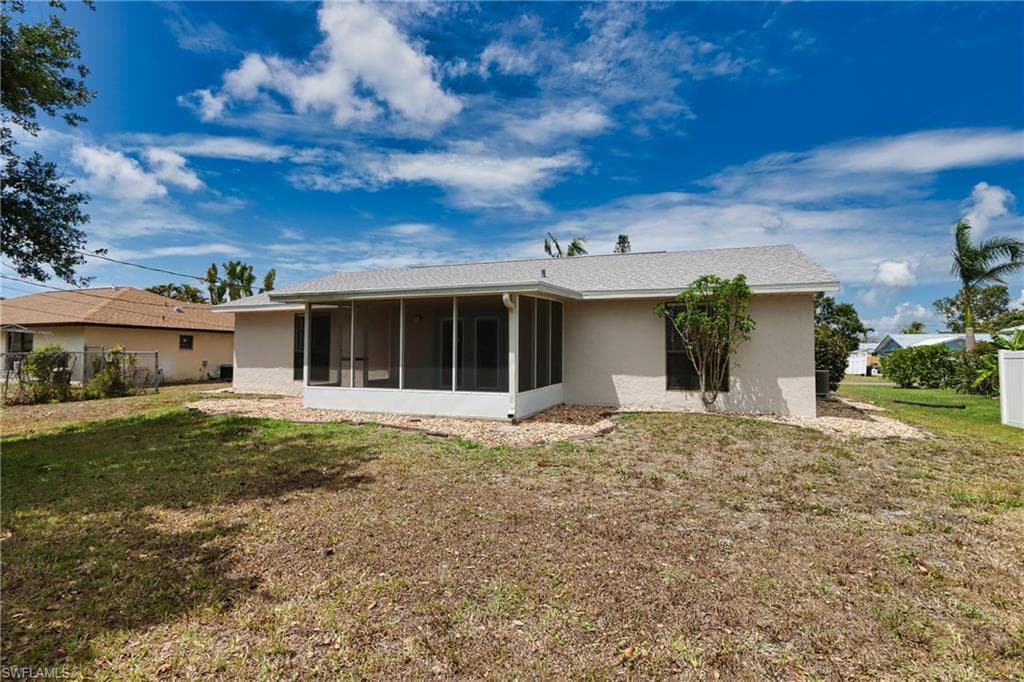 7188 Bucknell DR, FORT MYERS FL 33908-20