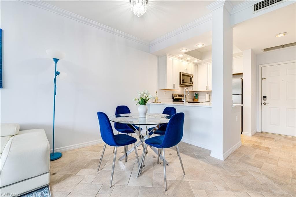 3320 Olympic DR # 125, NAPLES FL 34105-11