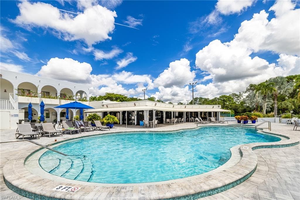 3320 Olympic DR # 125, NAPLES FL 34105-28