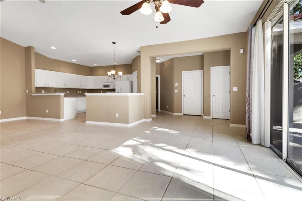 3963 Recreation LN, NAPLES FL 34116-6