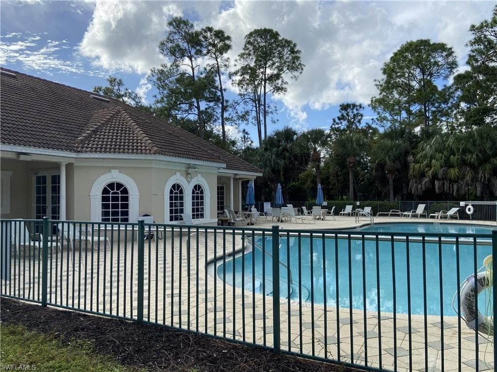 3963 Recreation LN, NAPLES FL 34116-31