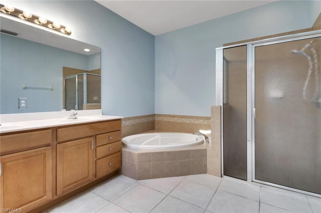 3963 Recreation LN, NAPLES FL 34116-19