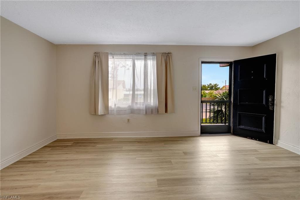 4906 Victoria DR # 209, CAPE CORAL FL 33904-5