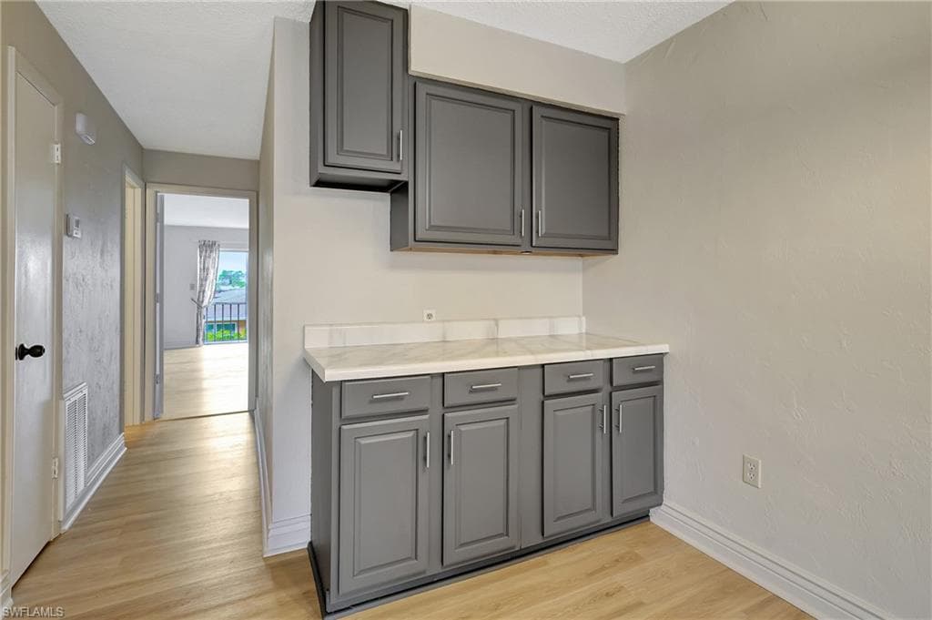 4906 Victoria DR # 209, CAPE CORAL FL 33904-12