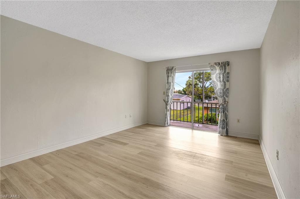 4906 Victoria DR # 209, CAPE CORAL FL 33904-16