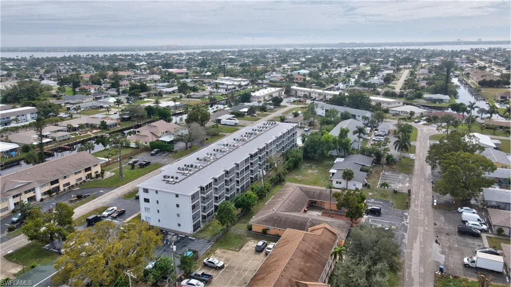 4906 Victoria DR # 209, CAPE CORAL FL 33904-31
