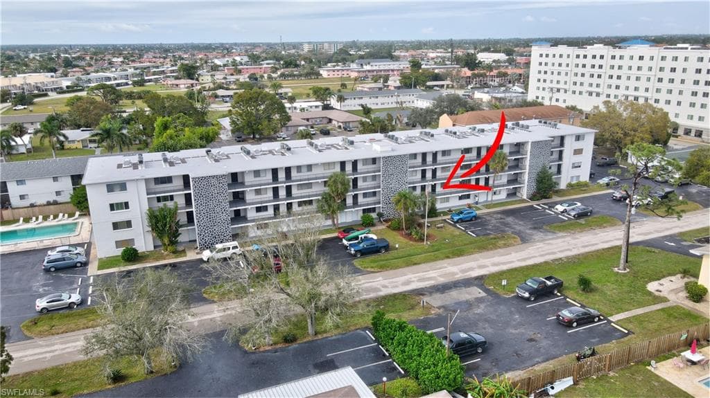 4906 Victoria DR # 209, CAPE CORAL FL 33904-27