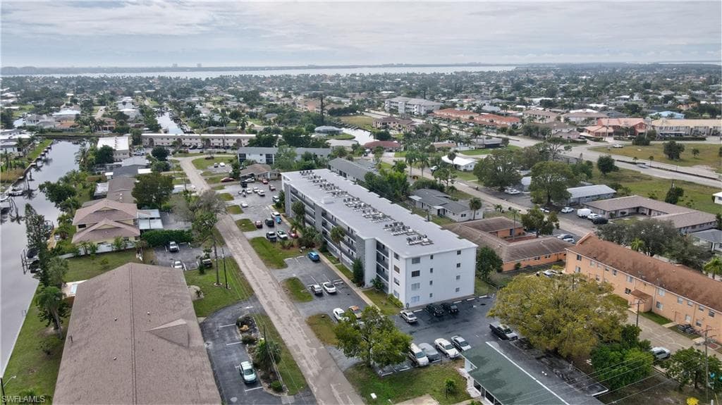4906 Victoria DR # 209, CAPE CORAL FL 33904-30