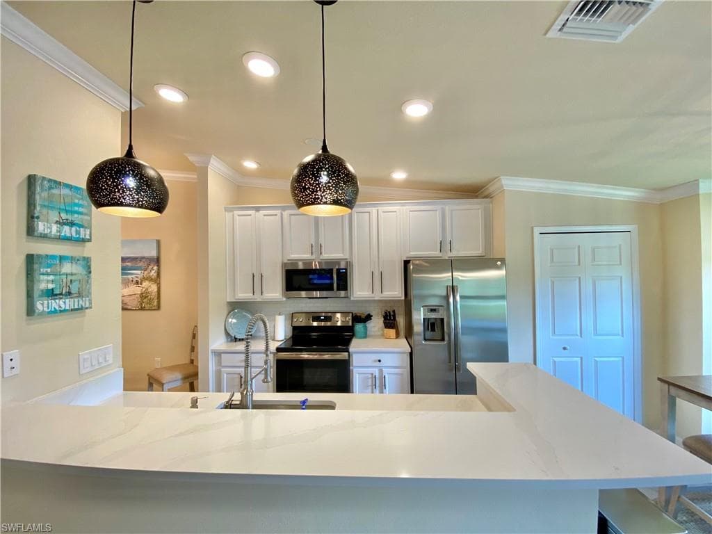 28003 Bridgetown CT # 5124, BONITA SPRINGS FL 34135-19