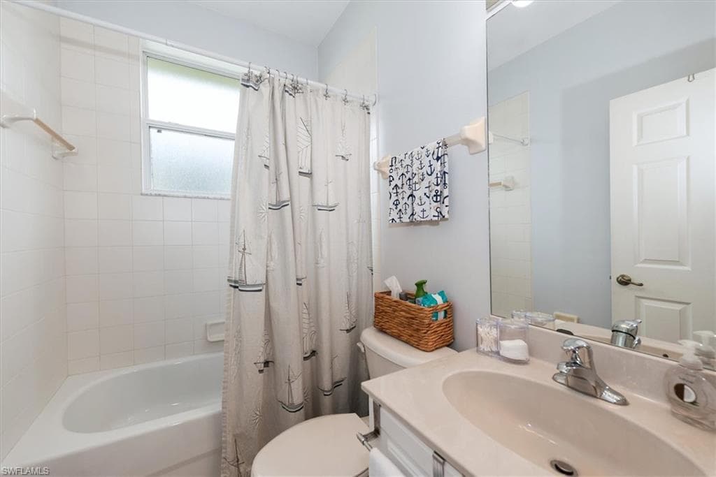 4274 Avian AVE, FORT MYERS FL 33916-22