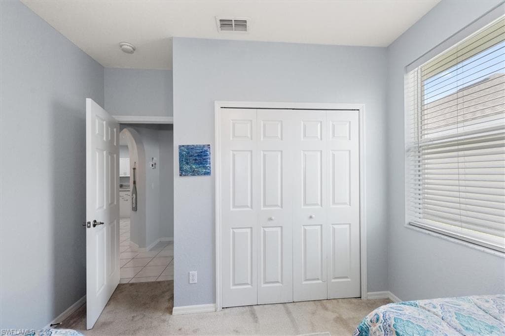 4274 Avian AVE, FORT MYERS FL 33916-21