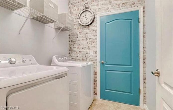 9192 Glenforest DR, NAPLES FL 34120-12