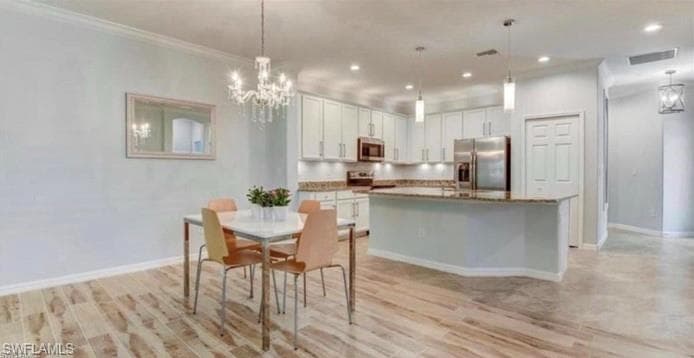 9192 Glenforest DR, NAPLES FL 34120-3