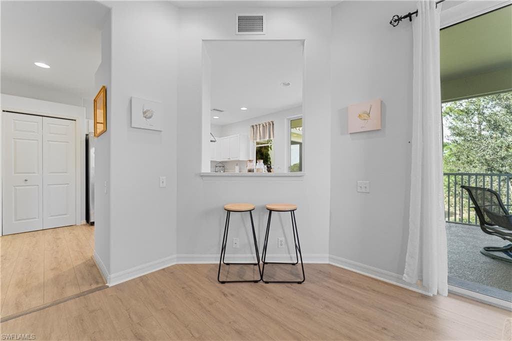 8217 Parkstone PL # 308, NAPLES FL 34120-15
