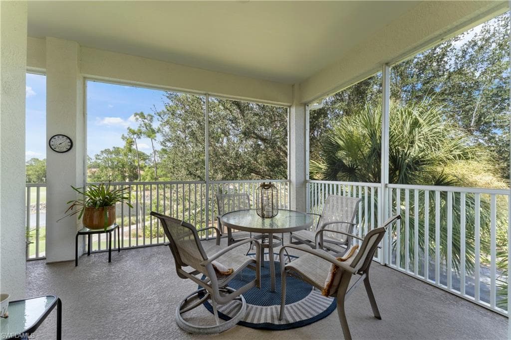 8217 Parkstone PL # 308, NAPLES FL 34120-31