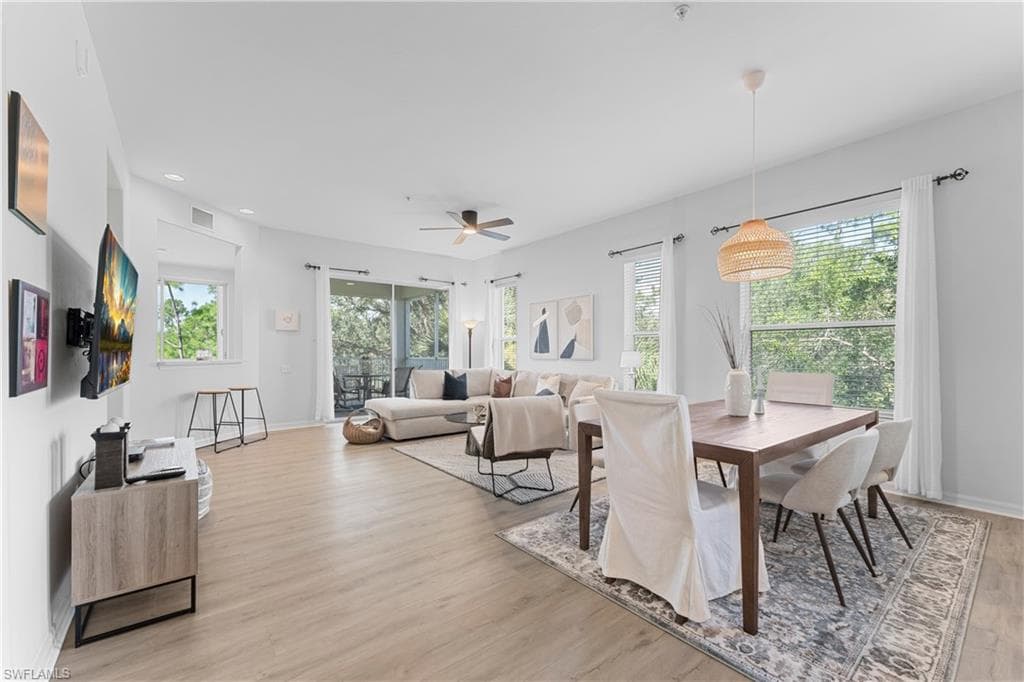 8217 Parkstone PL # 308, NAPLES FL 34120-9