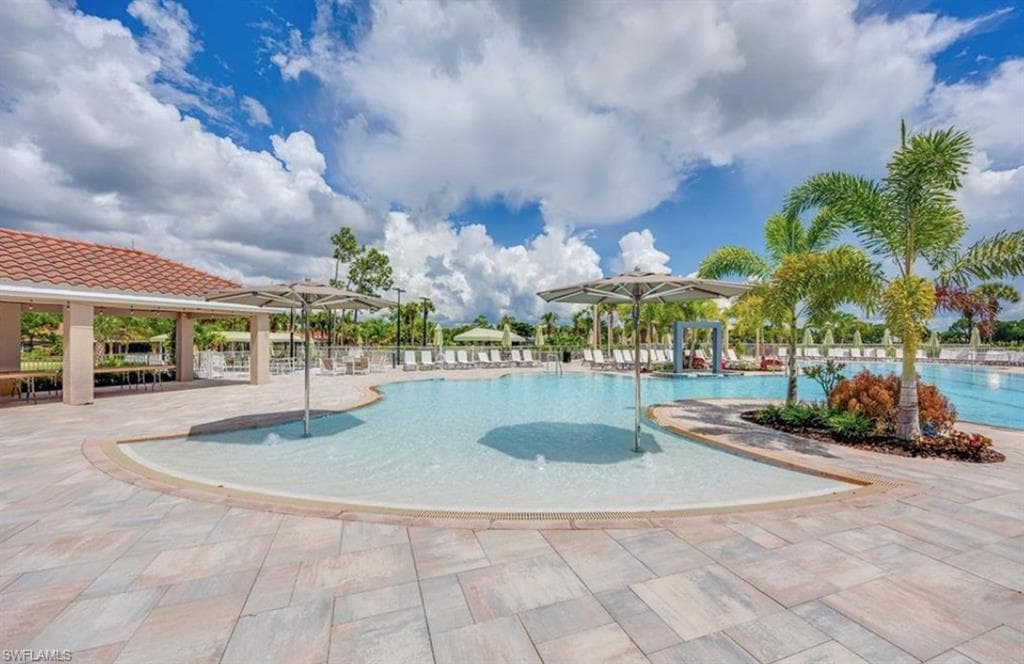 8217 Parkstone PL # 308, NAPLES FL 34120-48