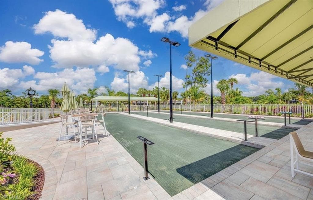 8217 Parkstone PL # 308, NAPLES FL 34120-47