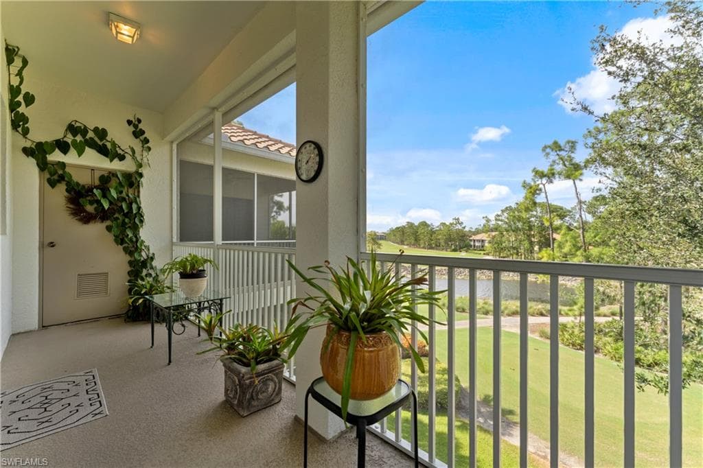 8217 Parkstone PL # 308, NAPLES FL 34120-34