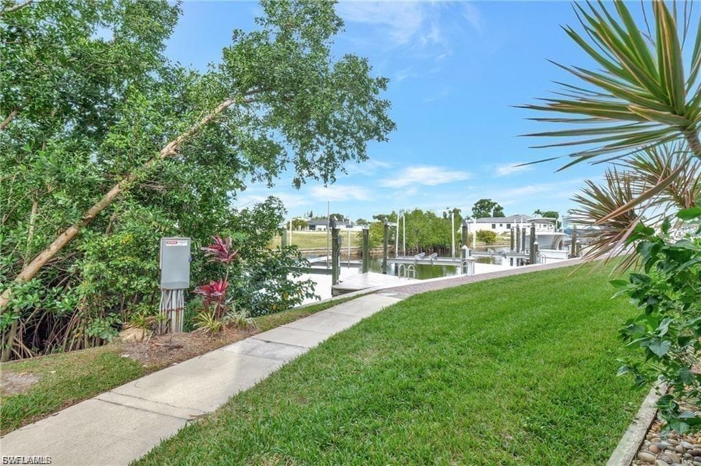 1781 Four Mile Cove PKWY # 111, CAPE CORAL FL 33990-30