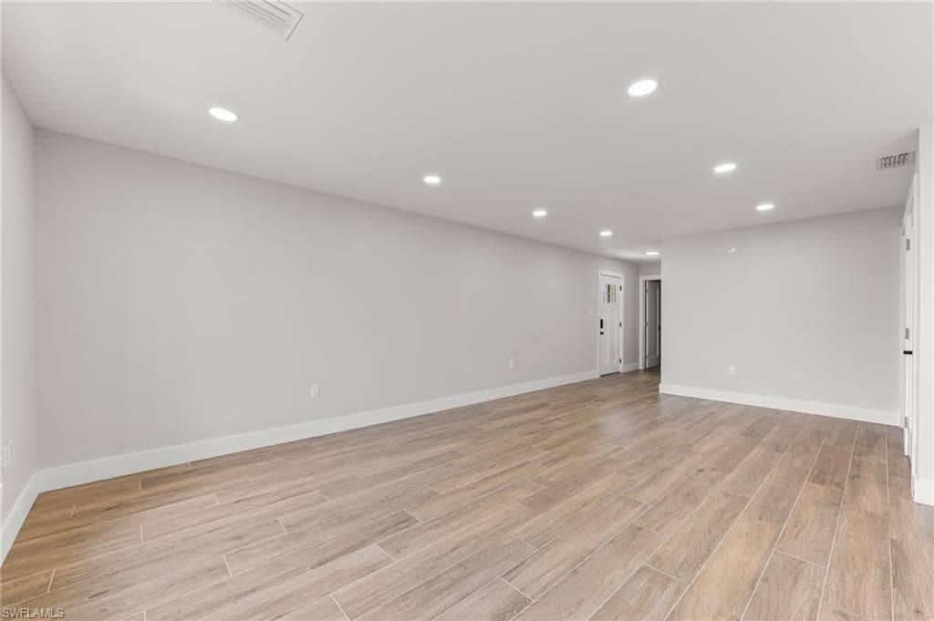 1890 Bald Eagle Dr. #B DR # 400B, NAPLES FL 34105-6