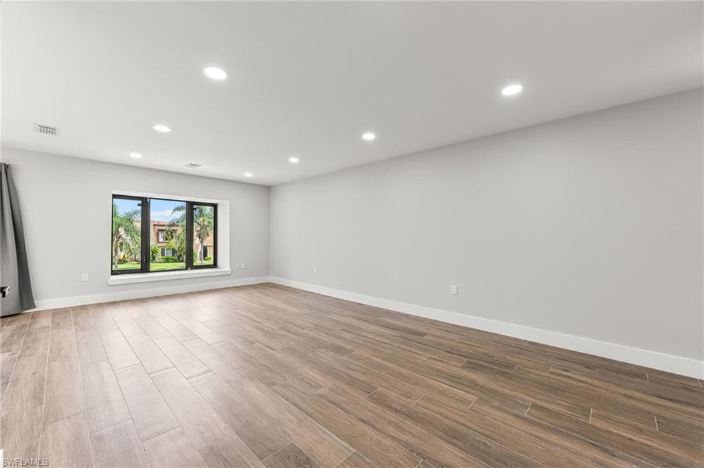 1890 Bald Eagle Dr. #B DR # 400B, NAPLES FL 34105-4