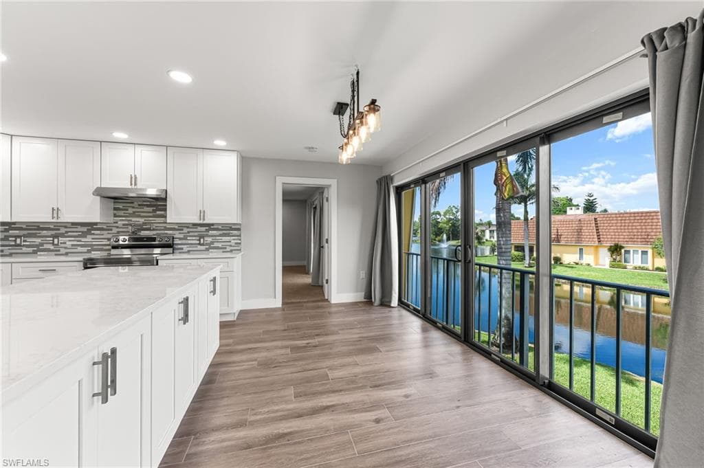 1890 Bald Eagle Dr. #B DR # 400B, NAPLES FL 34105-13