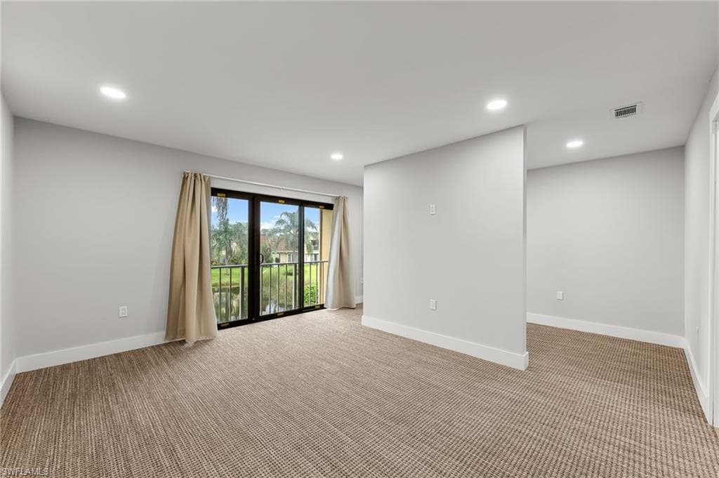 1890 Bald Eagle Dr. #B DR # 400B, NAPLES FL 34105-18