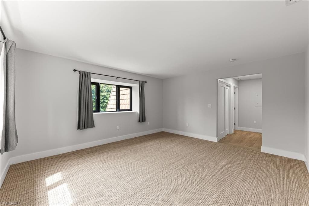 1890 Bald Eagle Dr. #B DR # 400B, NAPLES FL 34105-28