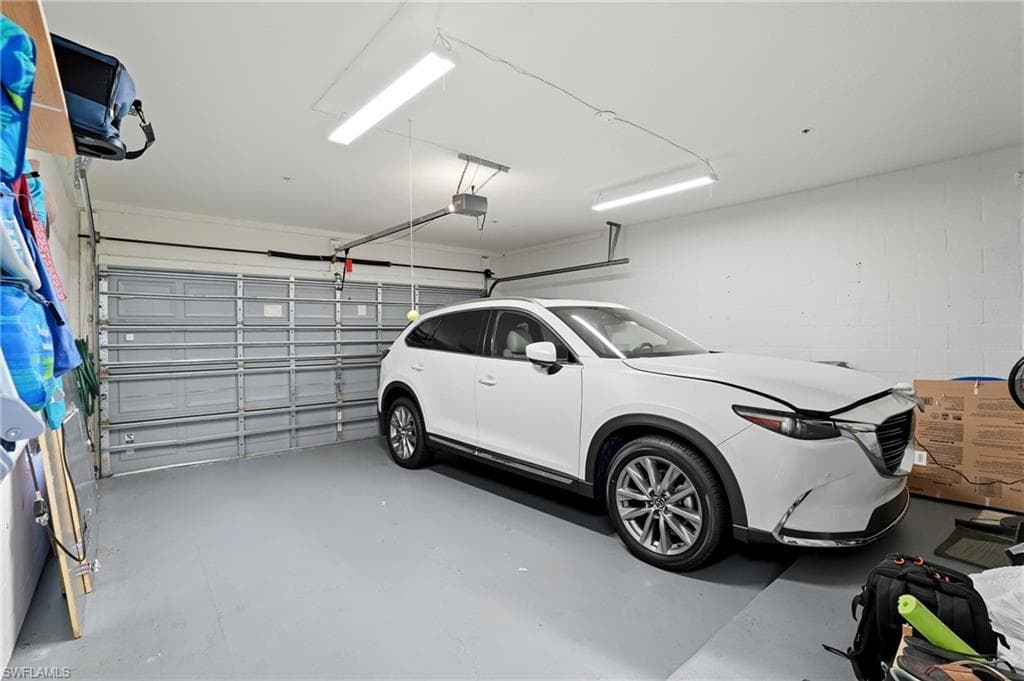 6894 Rain Lily RD # 203, NAPLES FL 34109-14