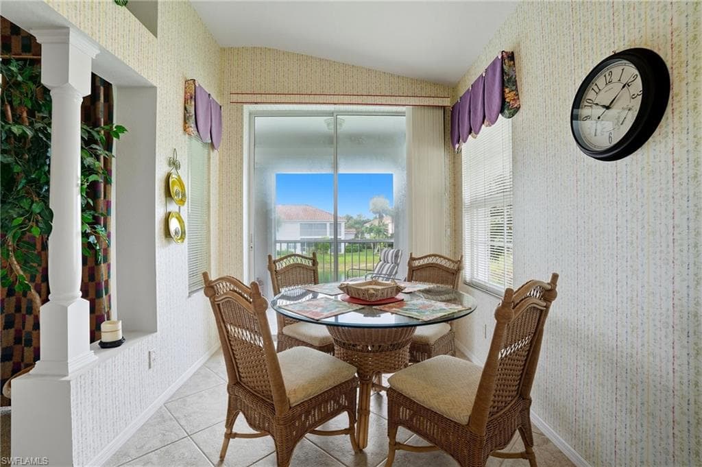 6894 Rain Lily RD # 203, NAPLES FL 34109-7