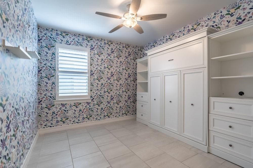 16374 Barclay CT, NAPLES FL 34110-17