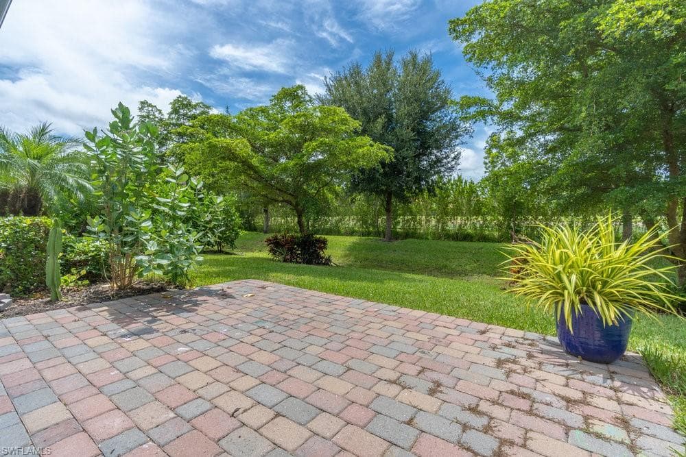 16374 Barclay CT, NAPLES FL 34110-24