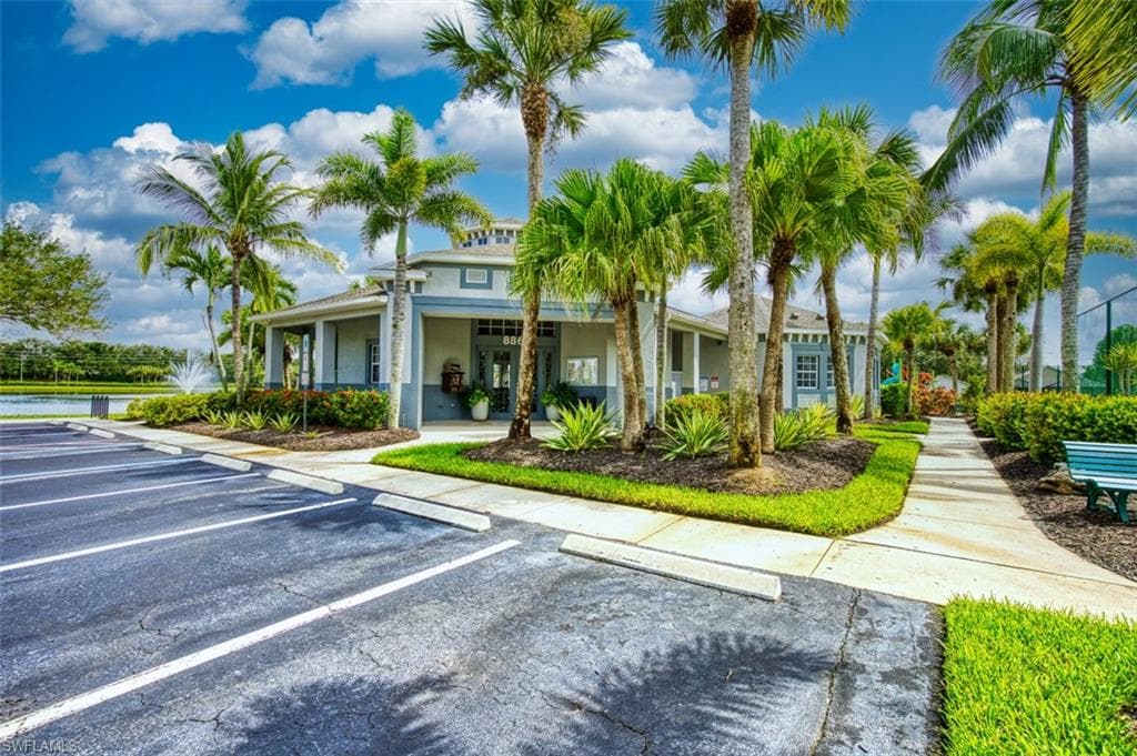 8916 Fawn Ridge DR, FORT MYERS FL 33912-41