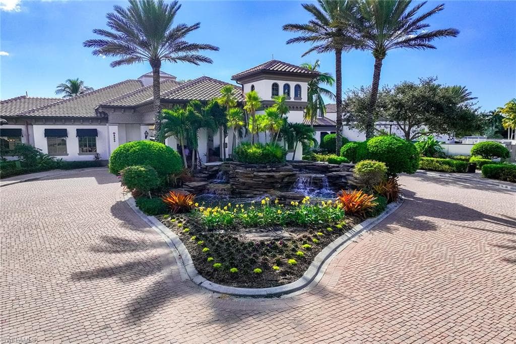 8894 Shenendoah CIR-47