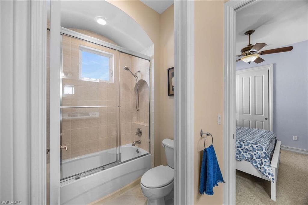 8894 Shenendoah CIR-32