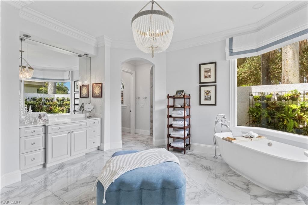 2900 Indigobush WAY, NAPLES FL 34105-22