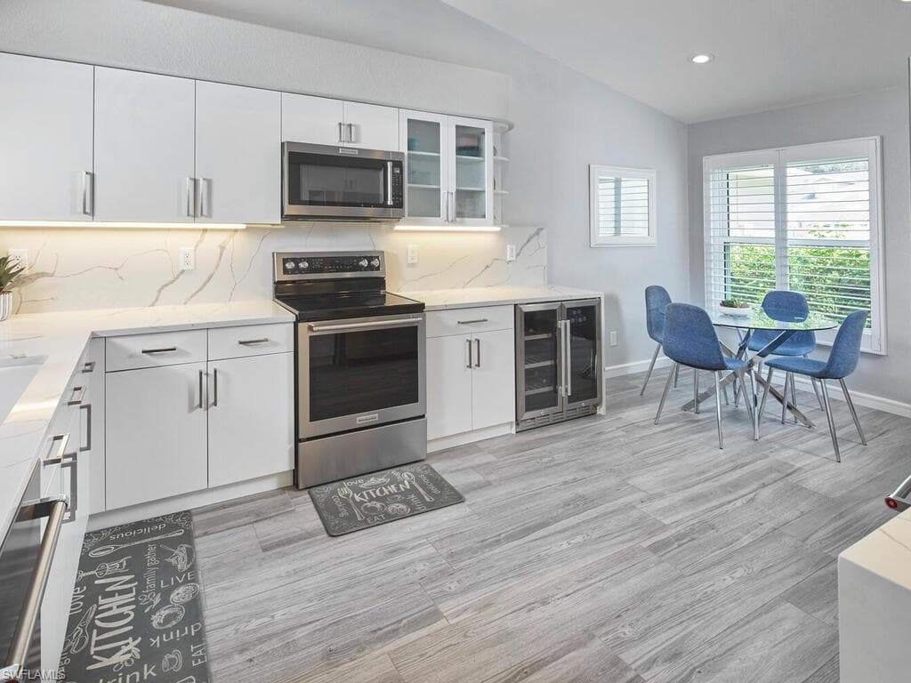 8260 Ibis Cove CIR # B226, NAPLES FL 34119-9