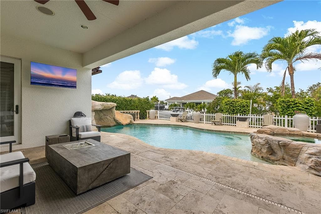 1435 Osprey AVE, NAPLES FL 34102-26