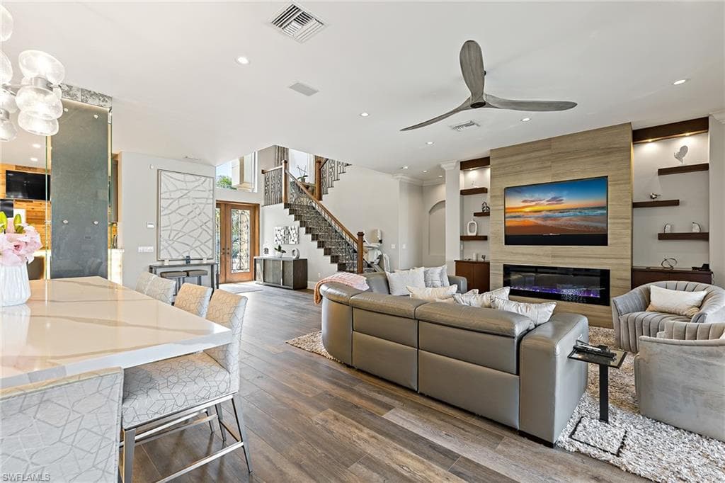 1435 Osprey AVE, NAPLES FL 34102-5