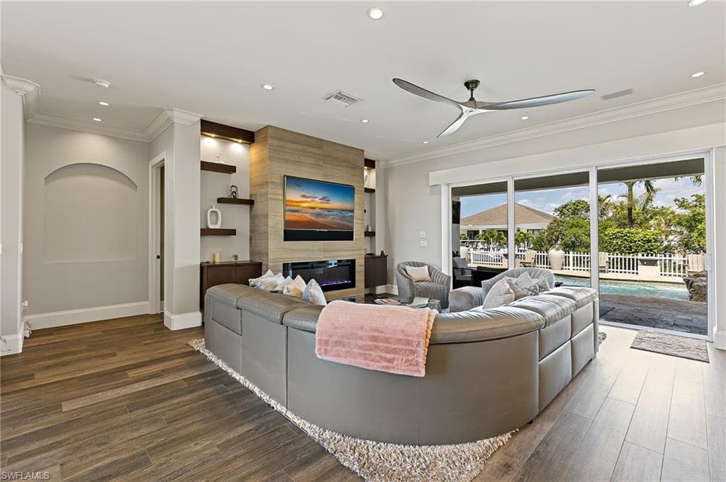 1435 Osprey AVE, NAPLES FL 34102-6