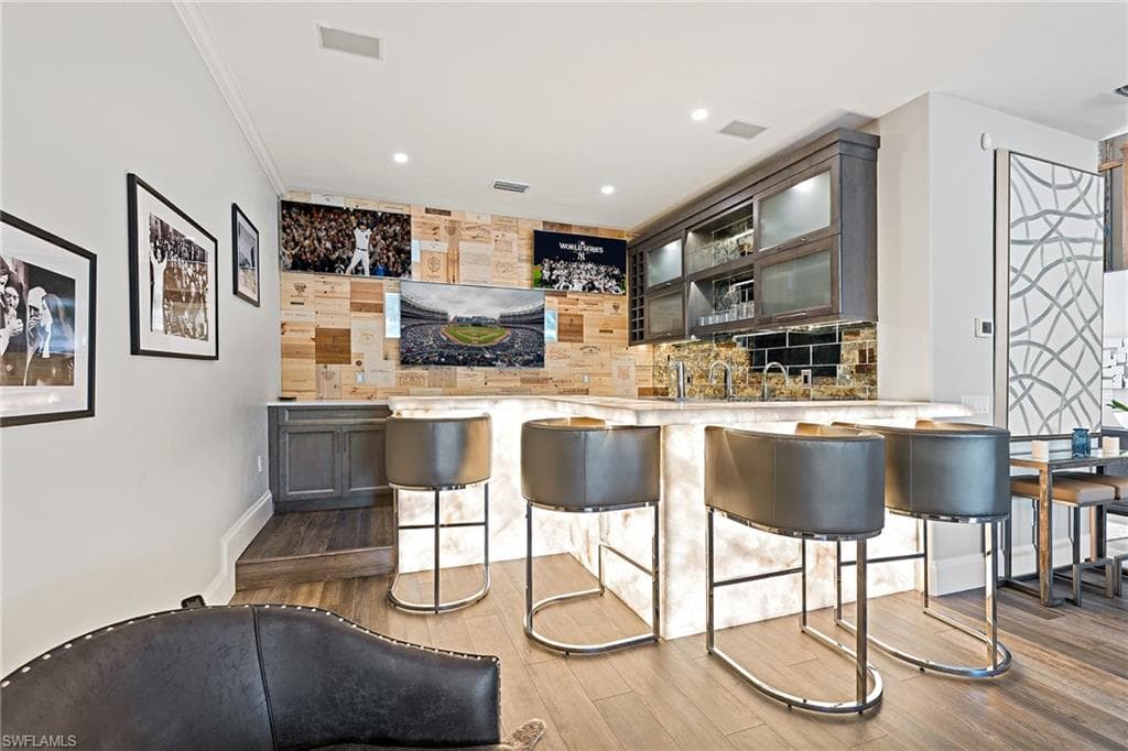 1435 Osprey AVE, NAPLES FL 34102-8