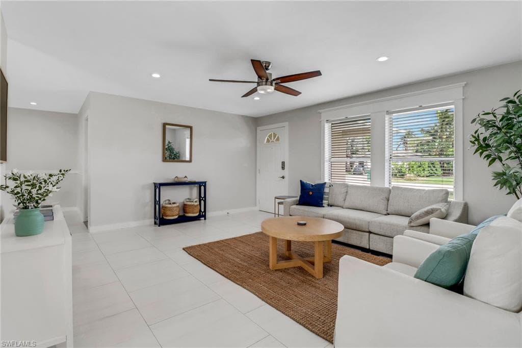 2680 Longboat DR, NAPLES FL 34104-13